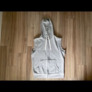 Men’s American Rag Sleeveless Grey Hoodie